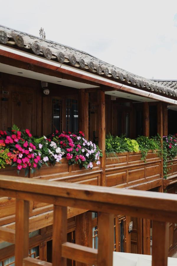 丽江Xiluxiaoxie Saturday 3Nights Airport Free Transfer公寓 外观 照片