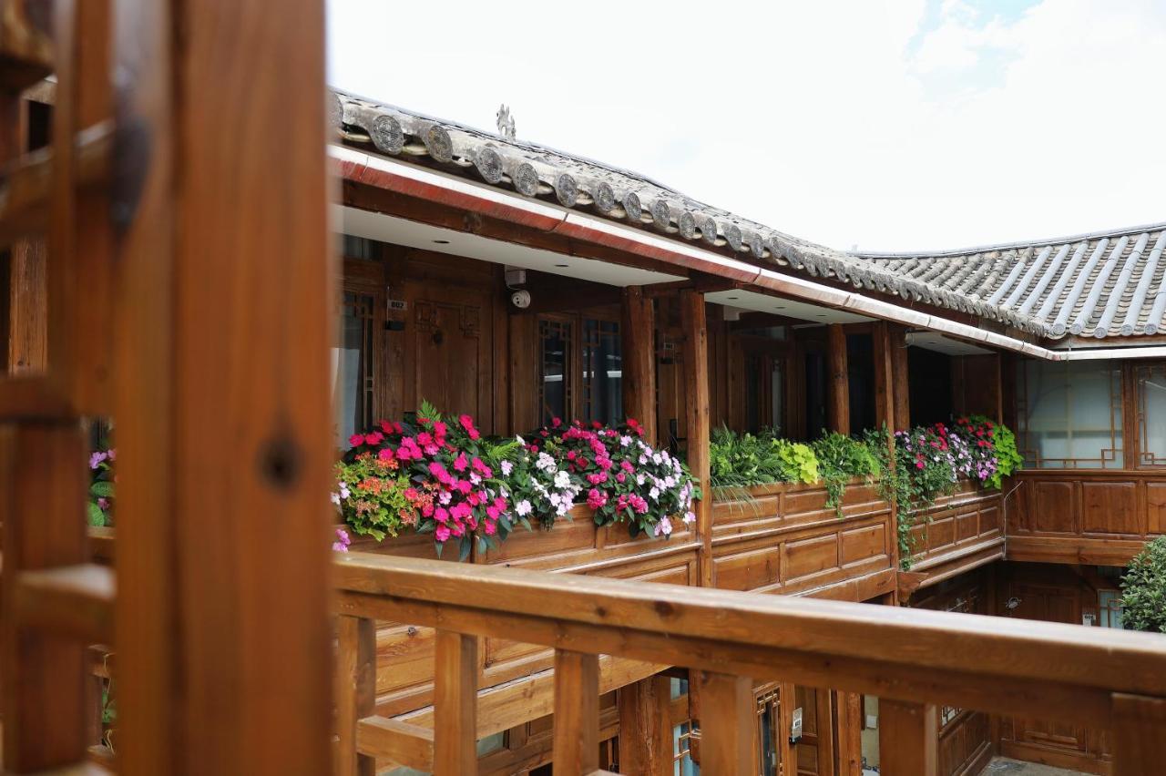 丽江Xiluxiaoxie Saturday 3Nights Airport Free Transfer公寓 外观 照片
